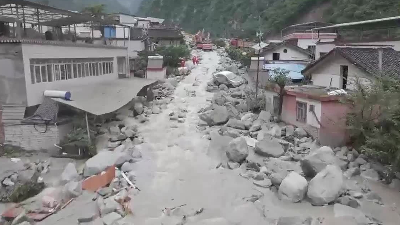 泥石流最新动态，了解现状，预防风险的视频报道